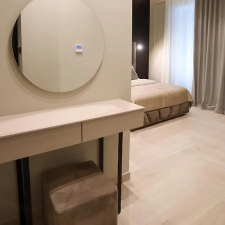 Luna Gallery فندق مبيت وإفطار نابولي