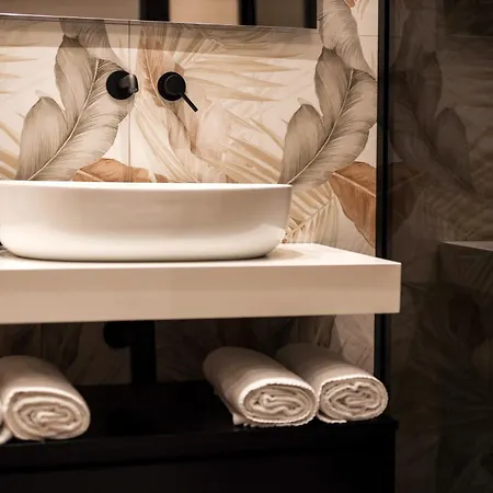 فندق مبيت وإفطار Luna Gallery نابولي