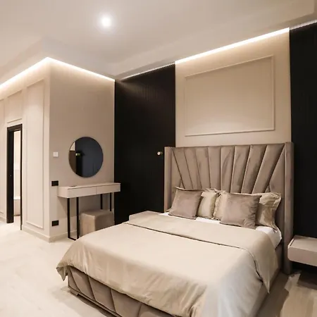 فندق مبيت وإفطار Luna Gallery 4*