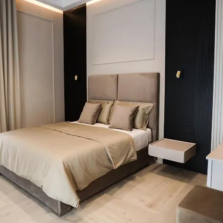 Luna Gallery فندق مبيت وإفطار