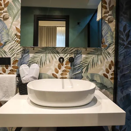 Luna Gallery فندق مبيت وإفطار